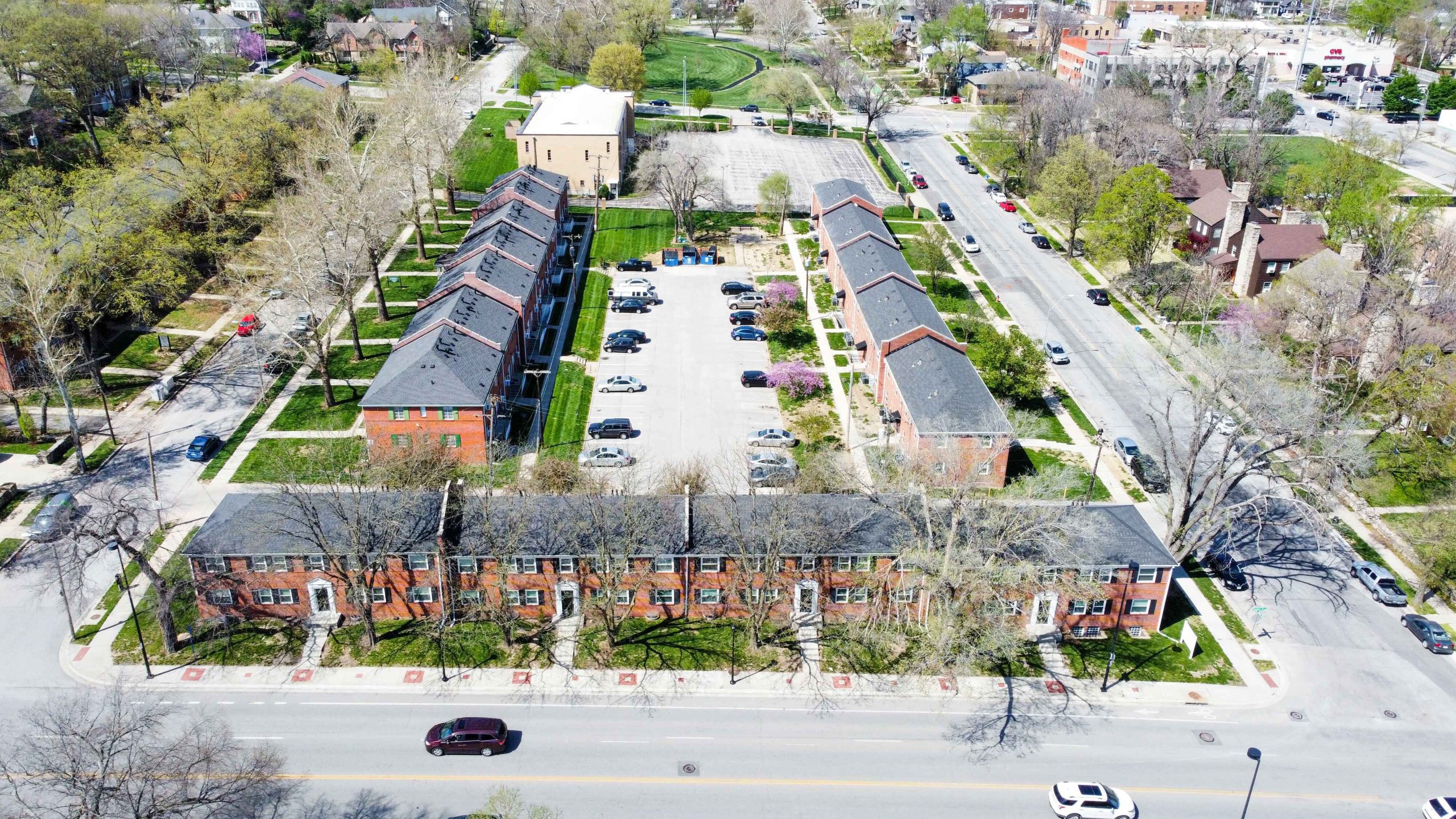Plaza 36 apartments multifamily for sale through Lutz Sales & Investments